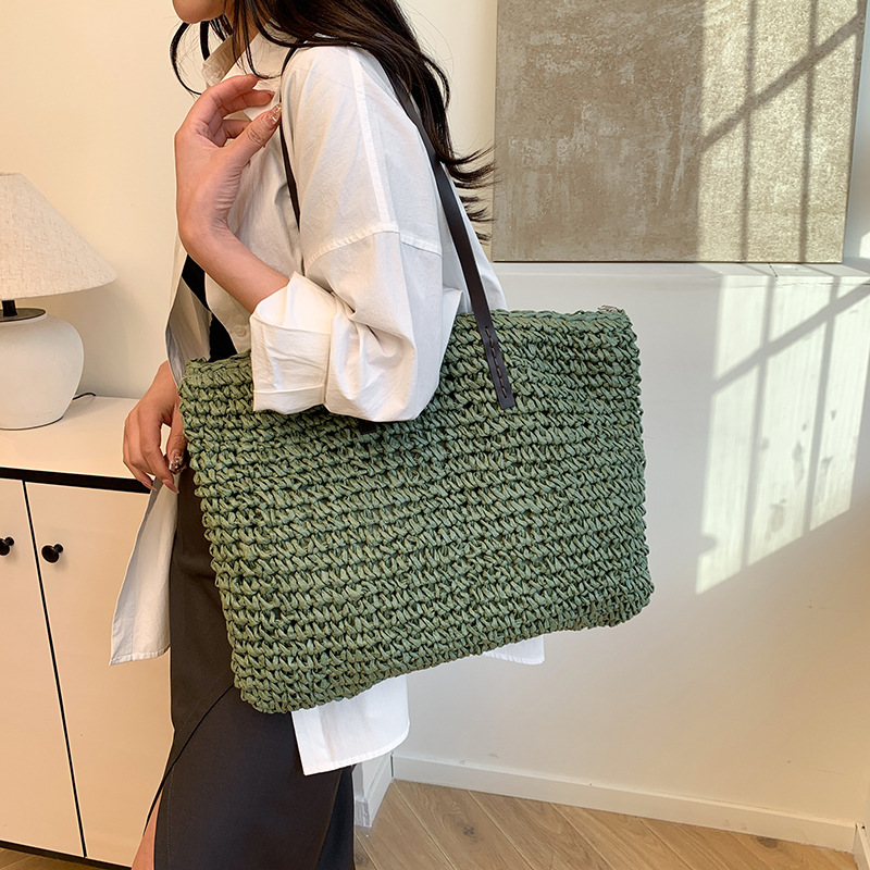 Simple large-capacity woven tote bag