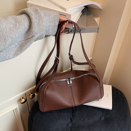 Retro underarm shoulder pillow bag