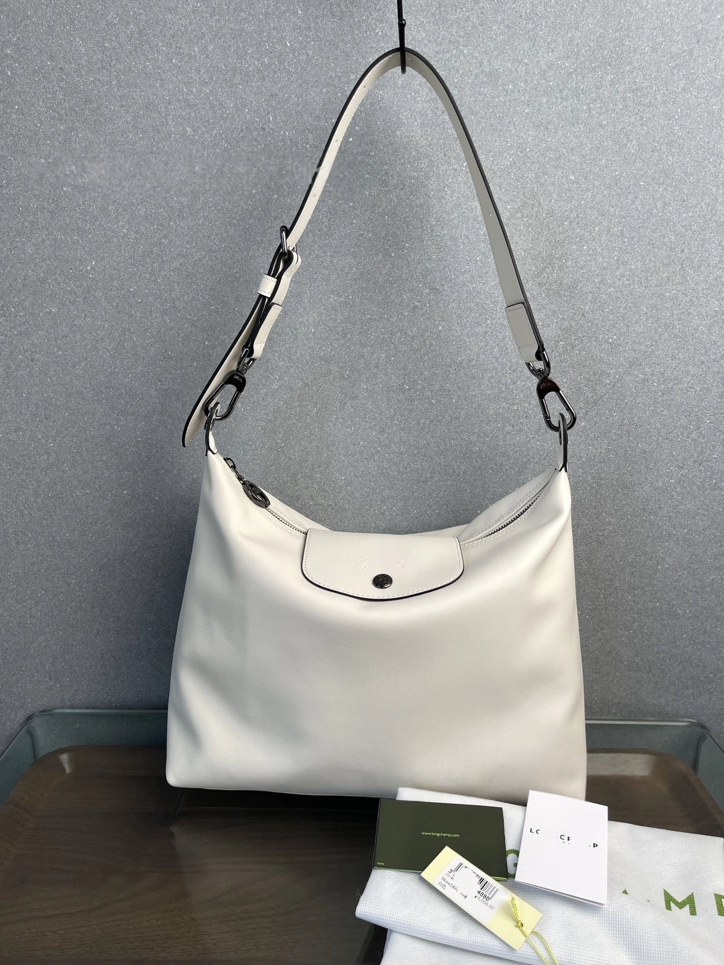 Underarm fashionable and versatile single-shoulder bag