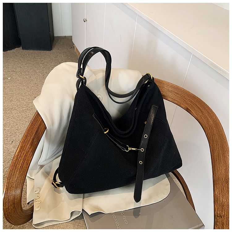 Casual tote bag made of abrasive leather