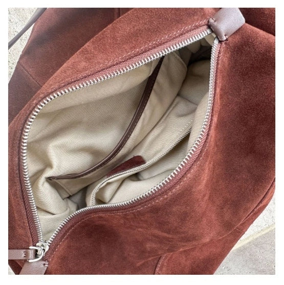 Large shoulder bag for commuting to work