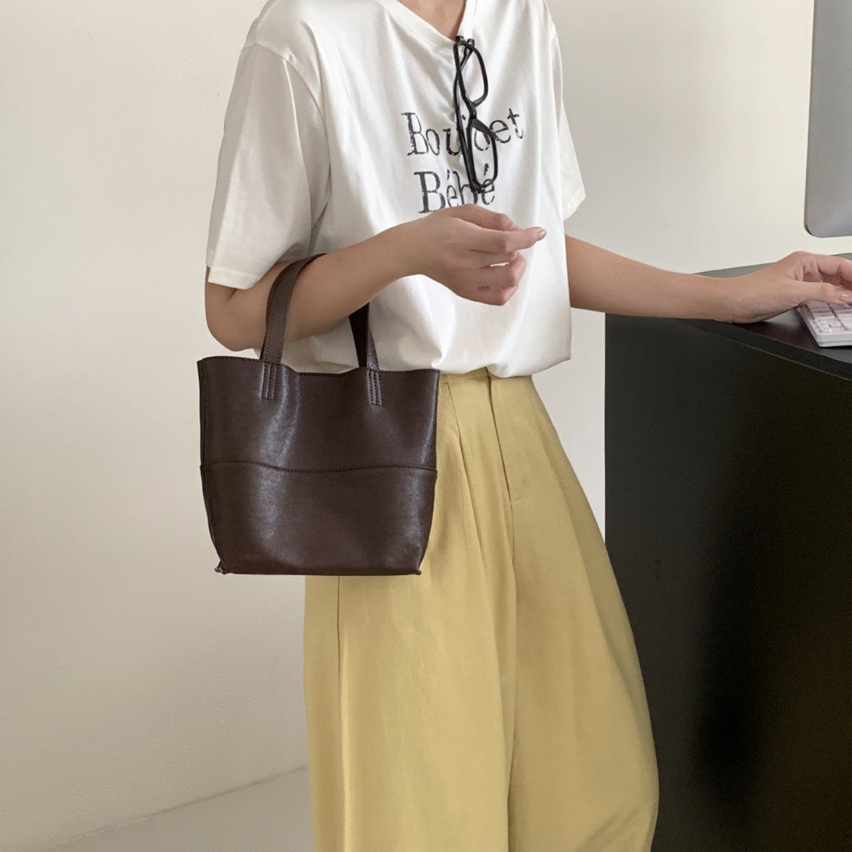 Soft leather crossbody bucket bag