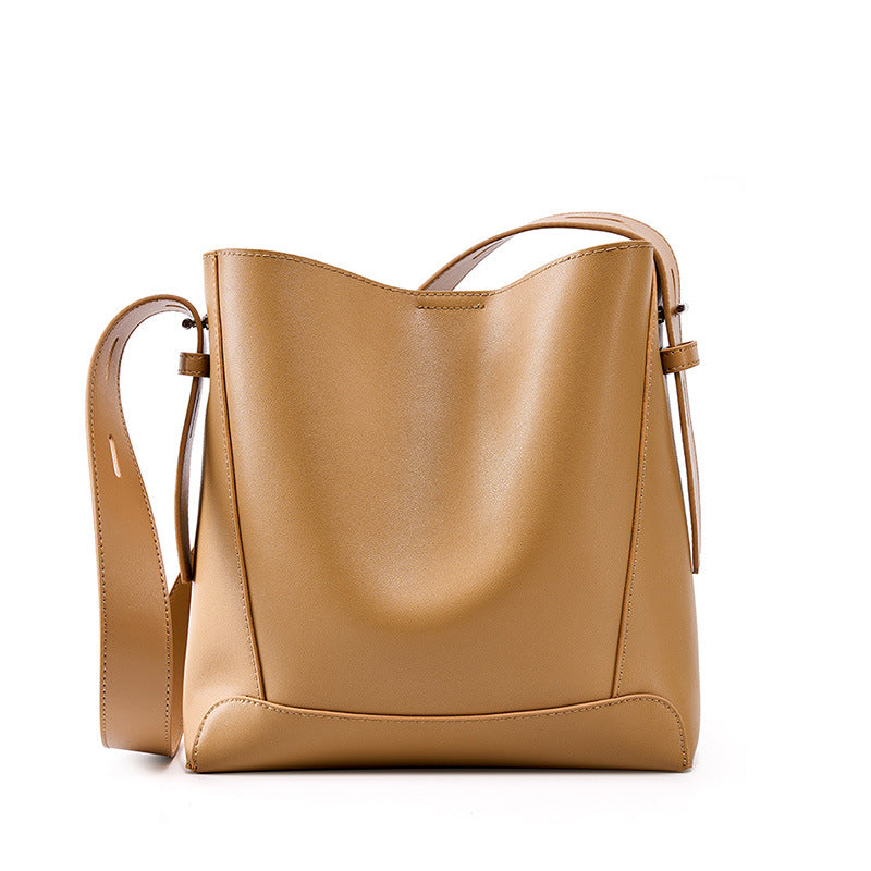Versatile large capacity women bucket bag