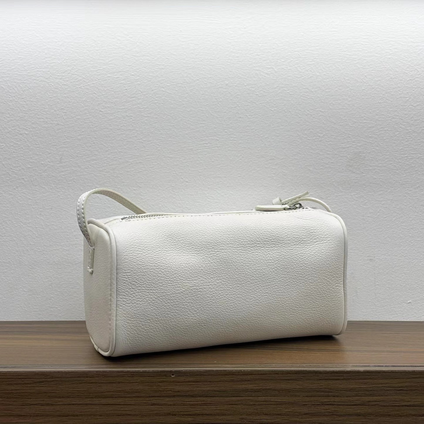 Simple genuine leather pen holder case