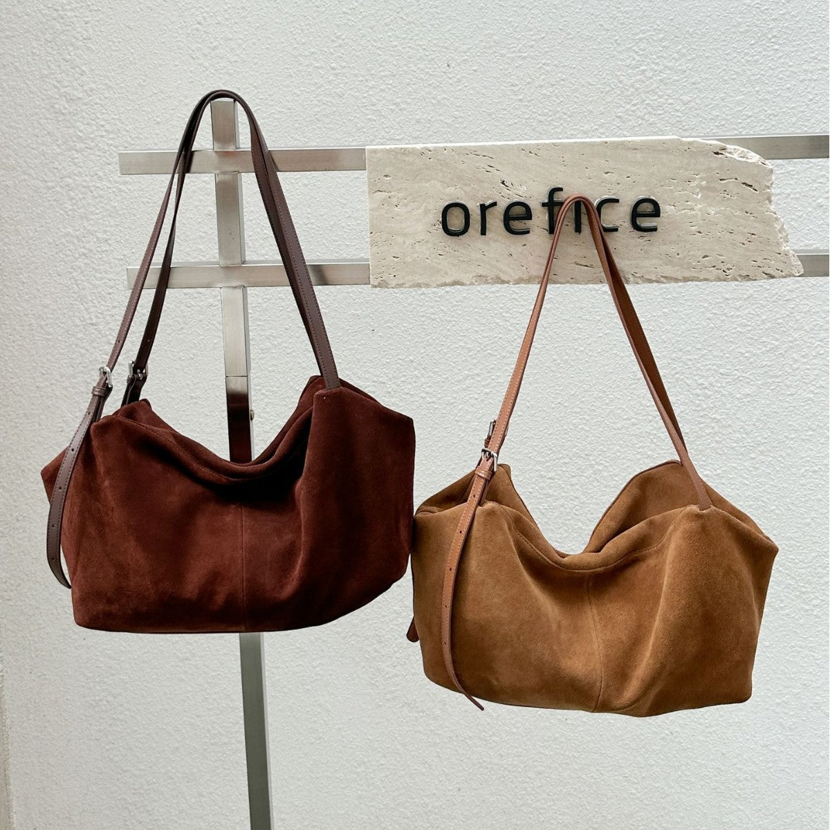 Large shoulder bag for commuting to work