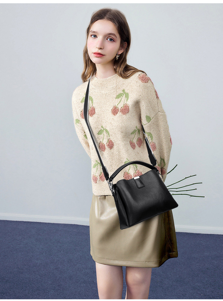 Classic genuine leather crossbody handbag