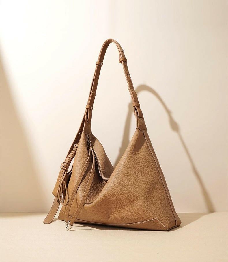 2025New Niche Simple Style Large Capacity Commuter Tote Bag High - end Fashion Underarm Bag - zoraflux