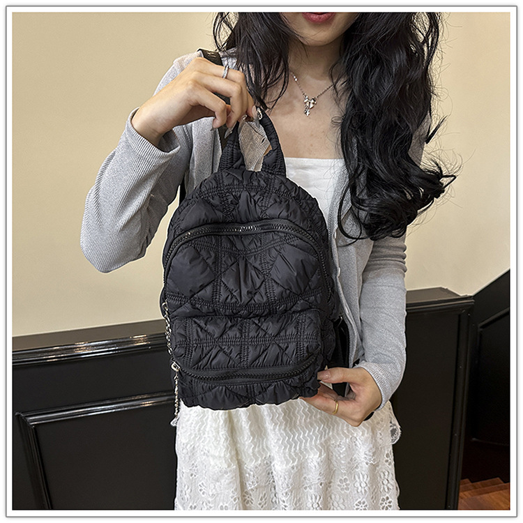 Casual pleated cloud-shaped backpack