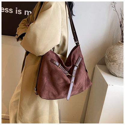 Casual tote bag made of abrasive leather