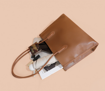 Portable leather commuter tote bag