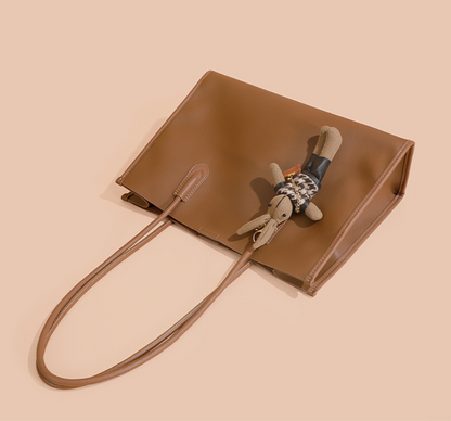 Portable leather commuter tote bag