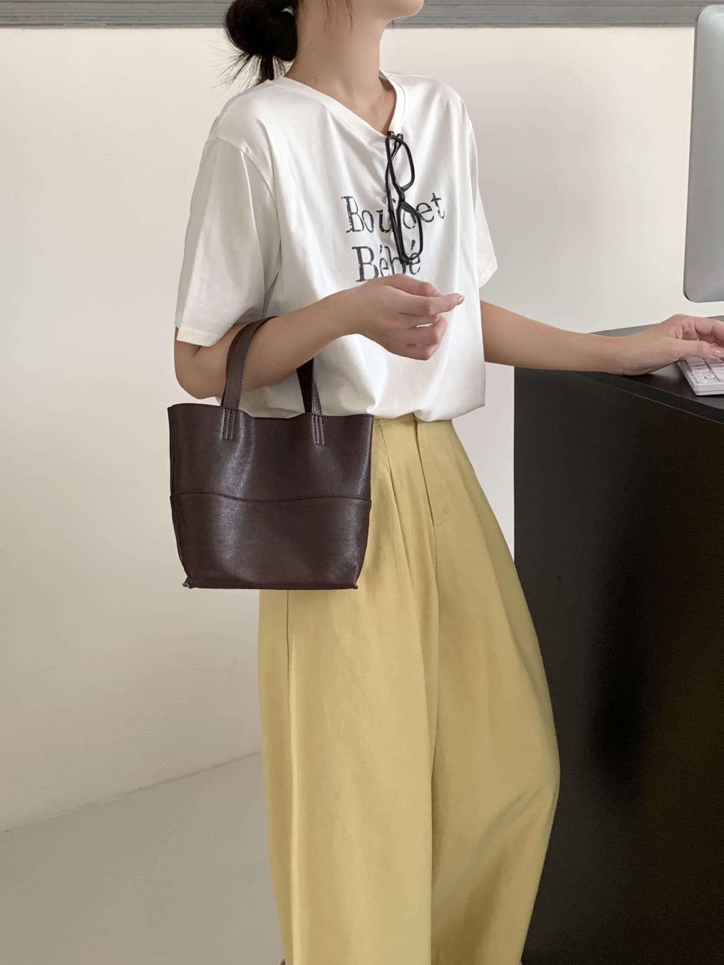 Soft leather crossbody bucket bag