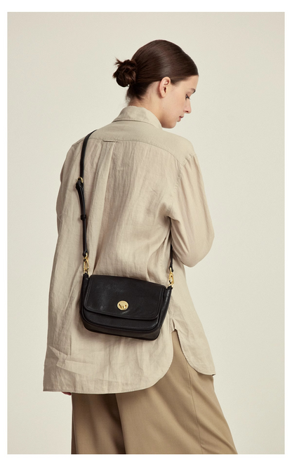 Plant-tanned lining small square handbag