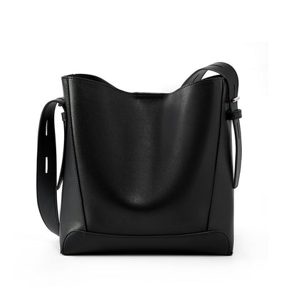 Versatile large capacity women bucket bag