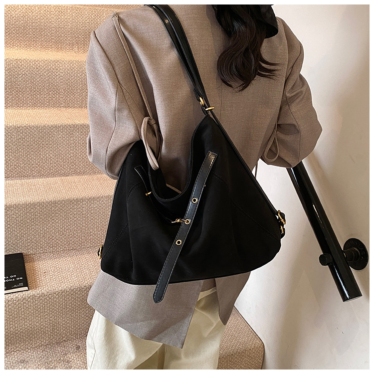 Casual tote bag made of abrasive leather