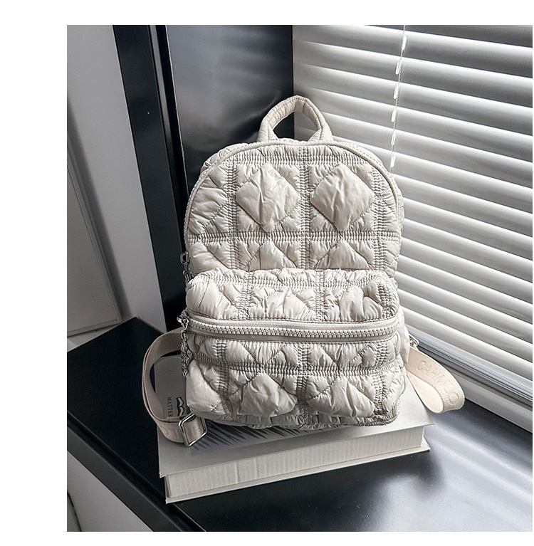 Casual pleated cloud-shaped backpack