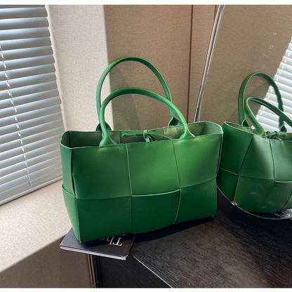 Large-capacity plaid women's handbag