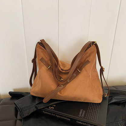 Casual tote bag made of abrasive leather
