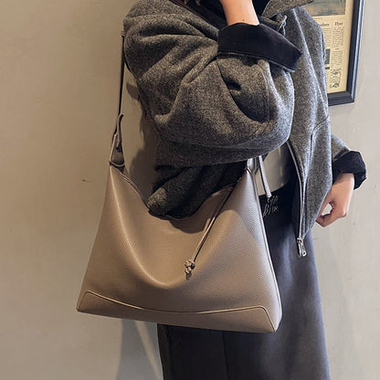 A simple and niche design tote bag for ladies - zoraflux