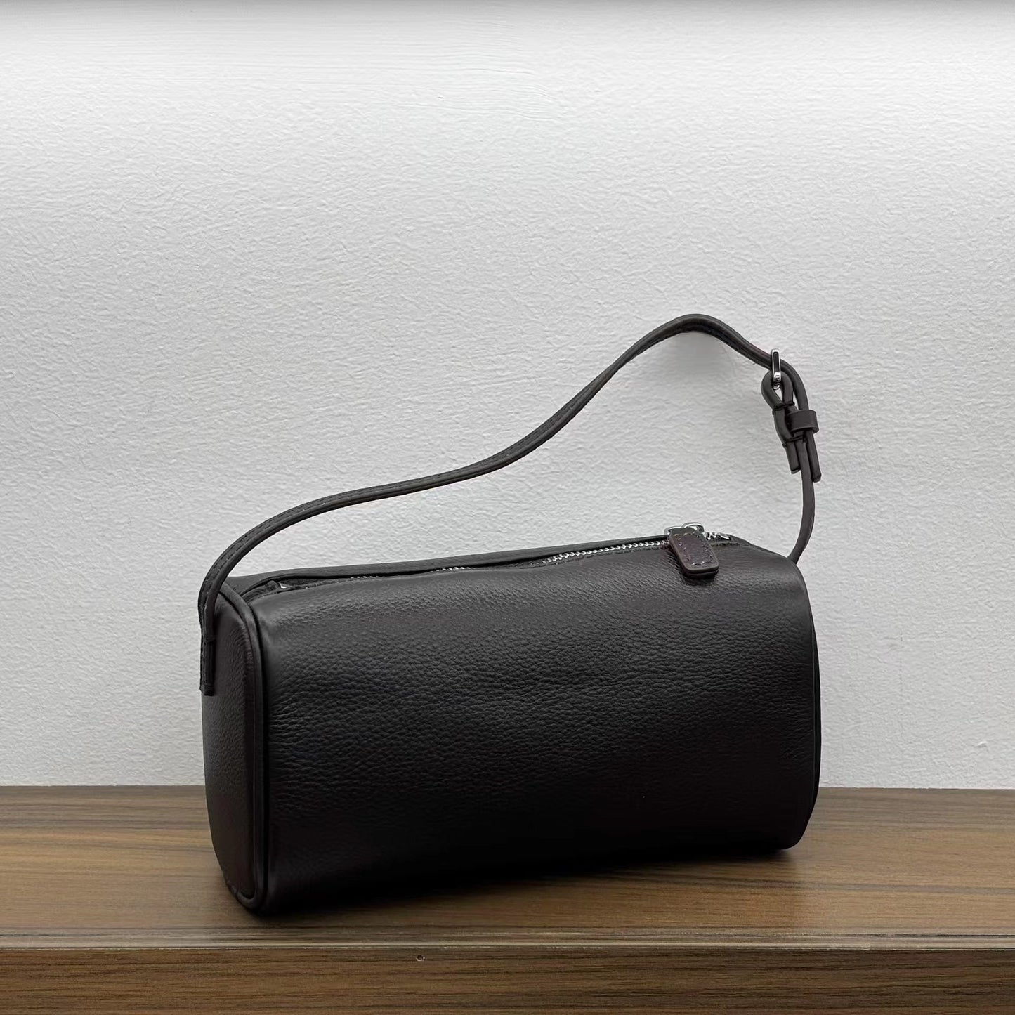 Simple genuine leather pen holder case