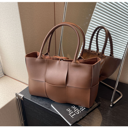 Large-capacity plaid women's handbag