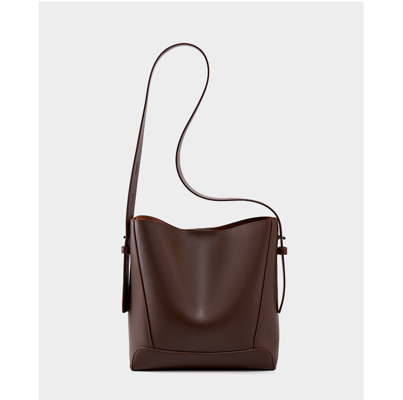 Versatile large capacity women bucket bag