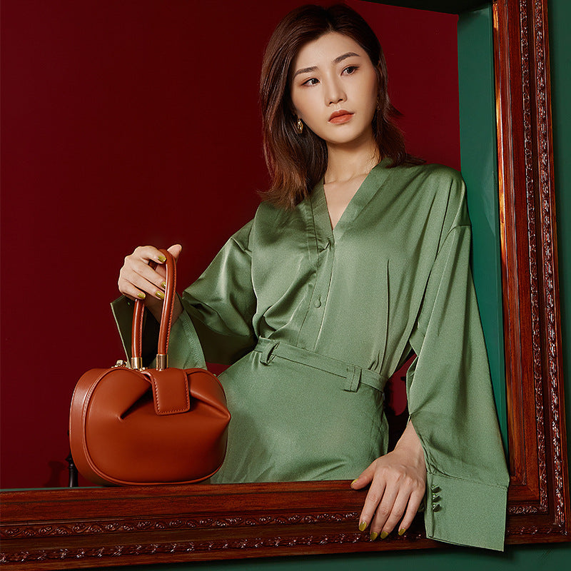 Retro design women crossbody bag