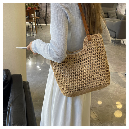 Casual cut-out woven vacation tote bag