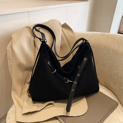 Casual tote bag made of abrasive leather - zoraflux