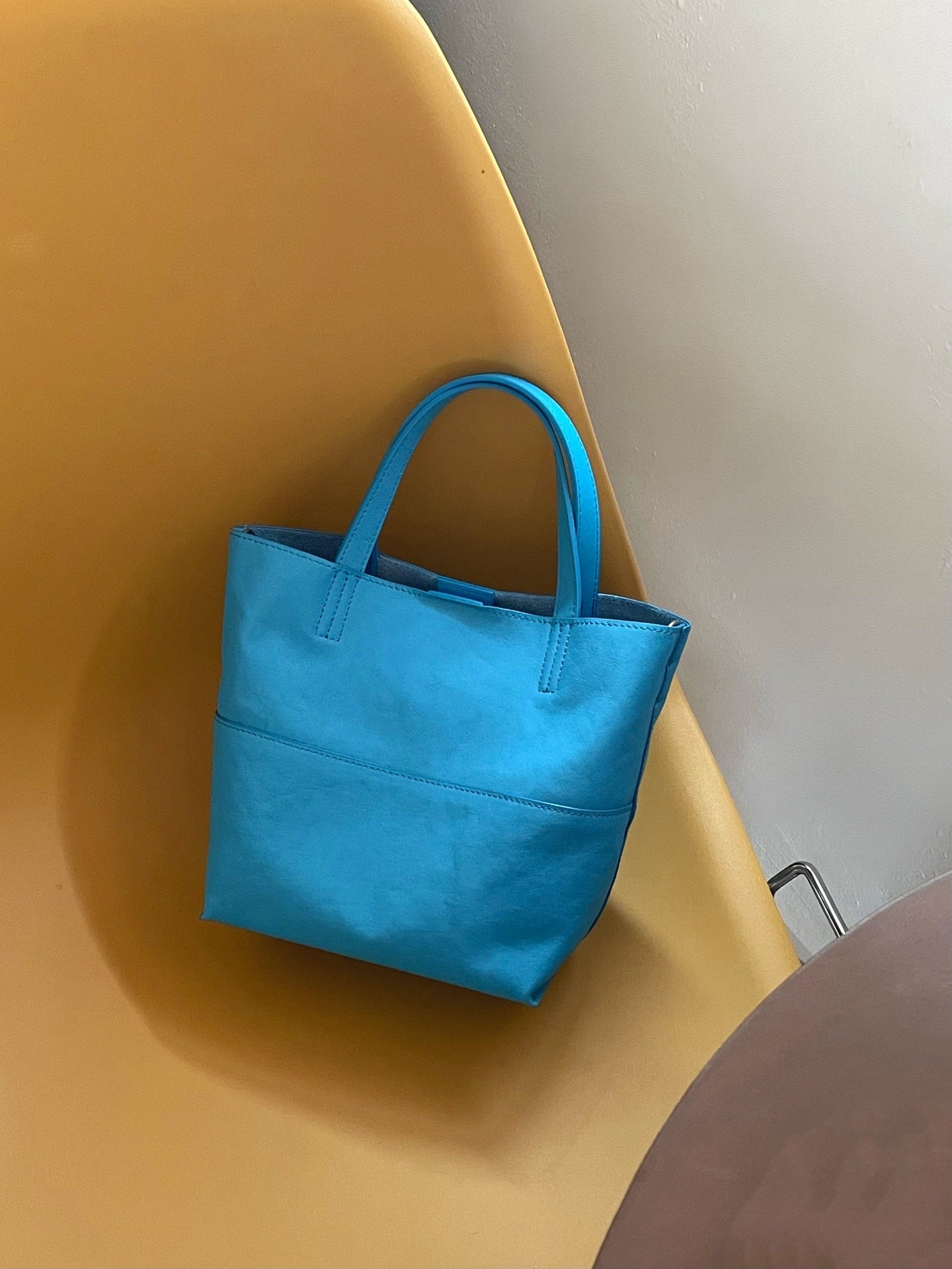 Soft leather crossbody bucket bag