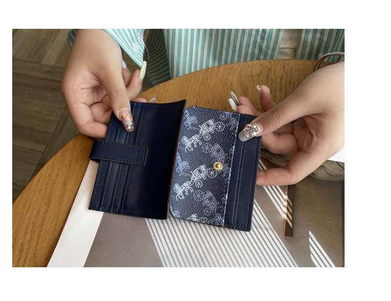 Thin exquisite pattern card holder bag