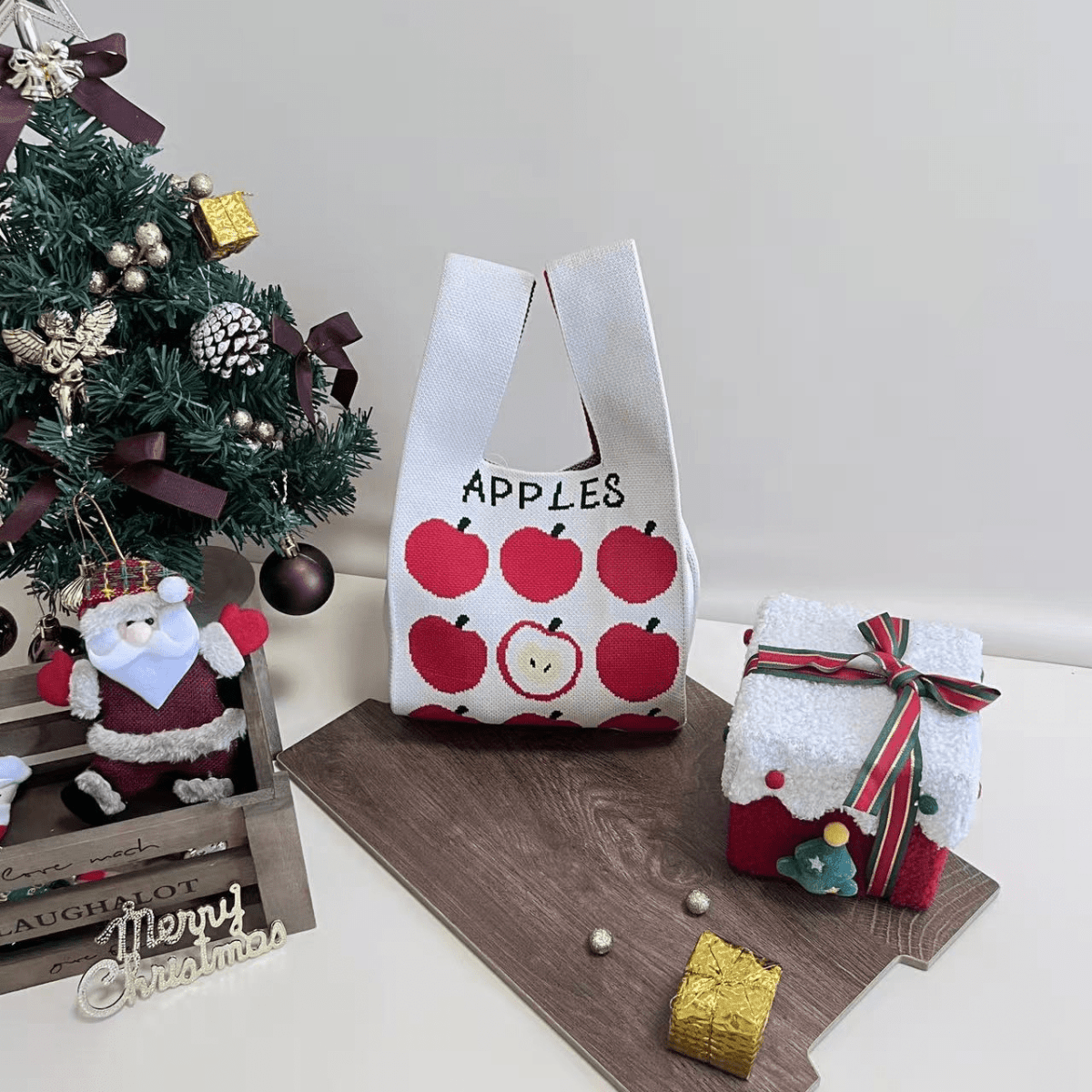 Christmas limited edition knitted hand-held gift bag - zoraflux