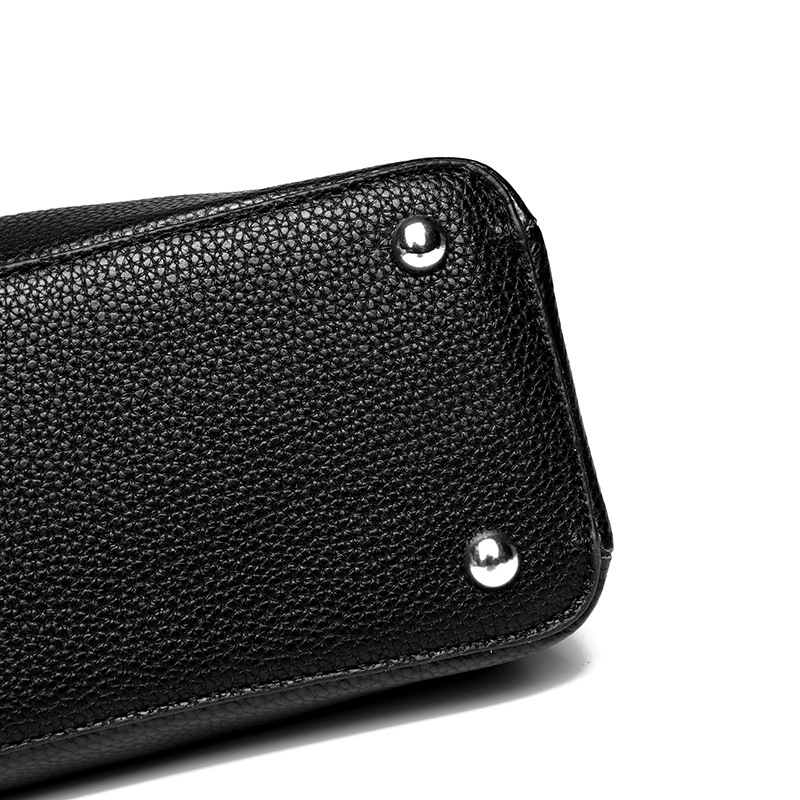 Classic genuine leather crossbody handbag - zoraflux