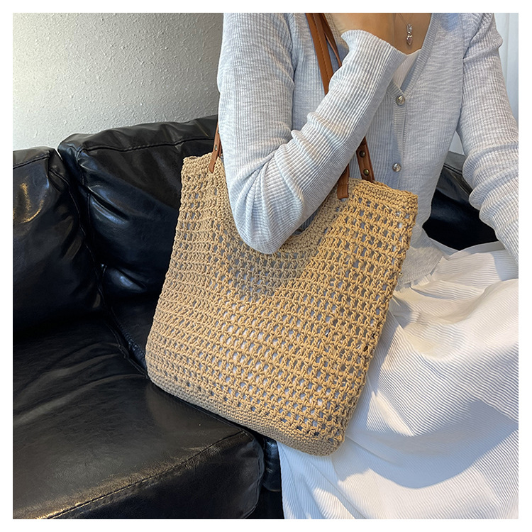 Casual cut-out woven vacation tote bag