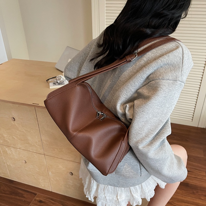 Retro underarm shoulder pillow bag