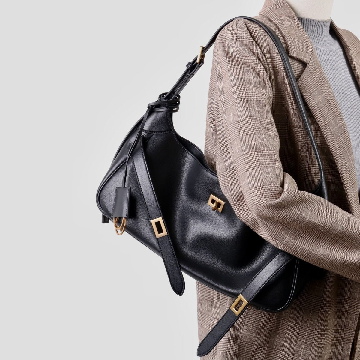 Design - sense lockable underarm bag - zoraflux