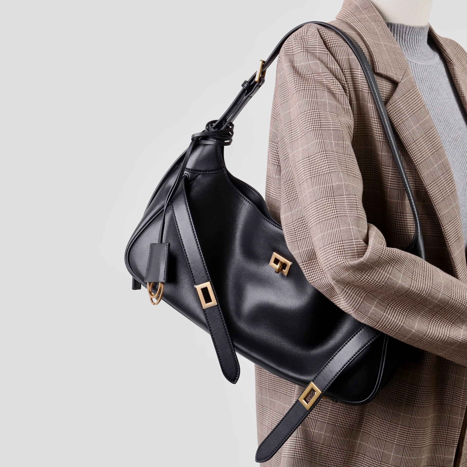 Design - sense lockable underarm bag - zoraflux