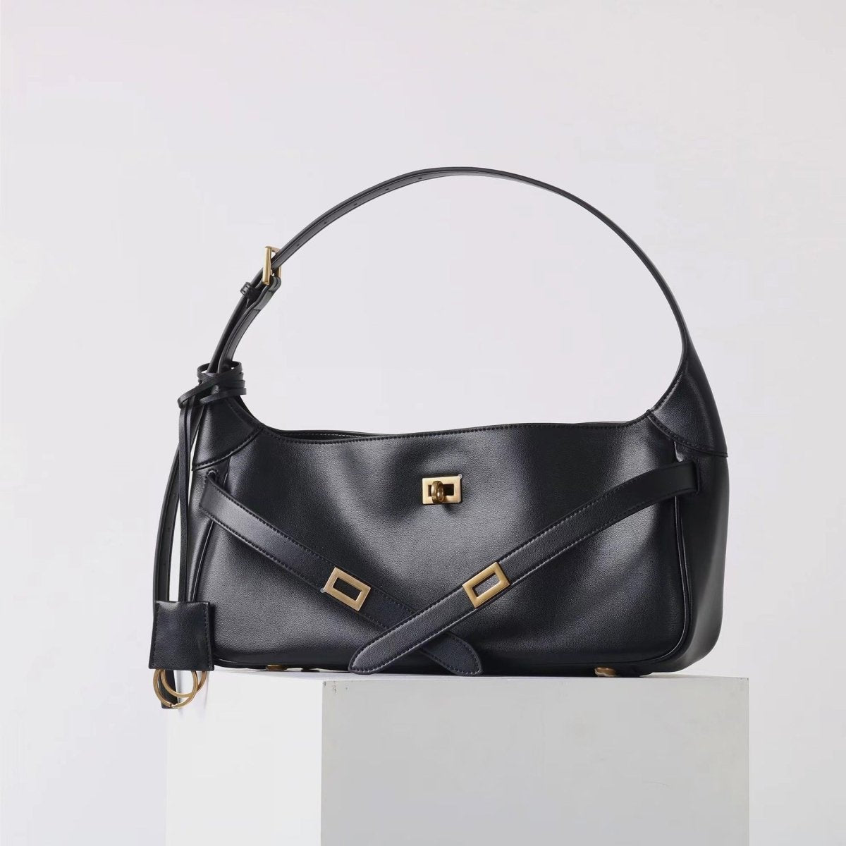 Design - sense lockable underarm bag - zoraflux