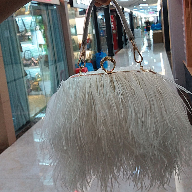 Fashionable plush evening dress chain bag