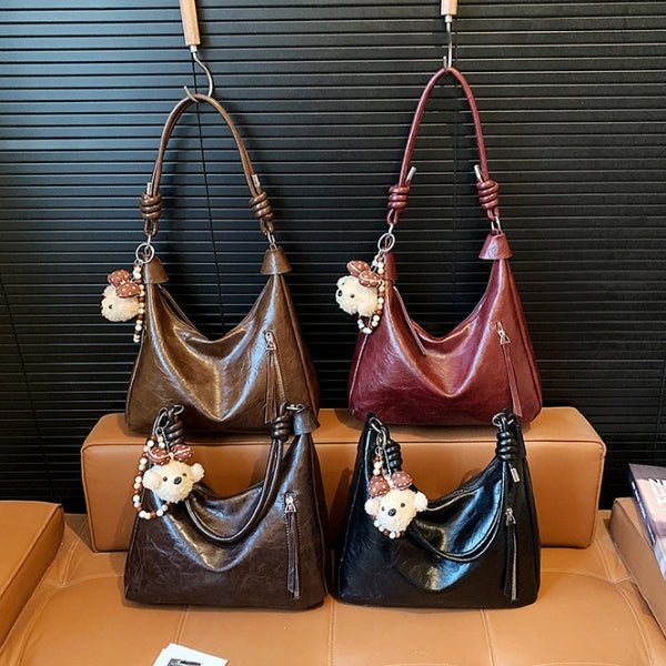 Gift a lucky plush puppy pendant and a shoulder bag - zoraflux