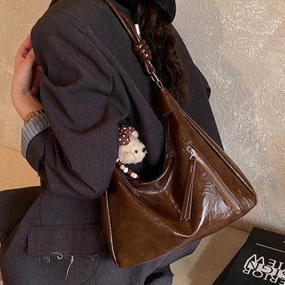 Gift a lucky plush puppy pendant and a shoulder bag - zoraflux