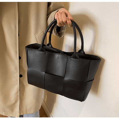 Large - capacity plaid women's handbag - zoraflux