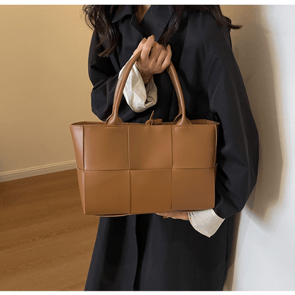 Large - capacity plaid women's handbag - zoraflux