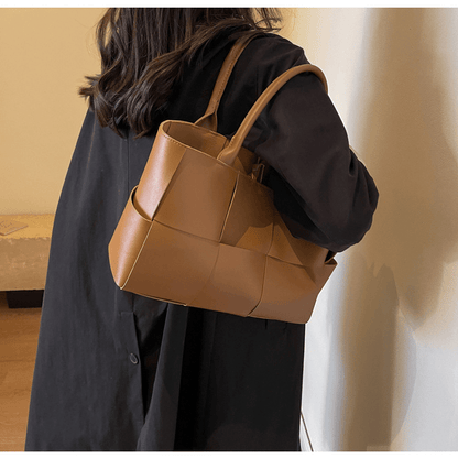 Large - capacity plaid women's handbag - zoraflux