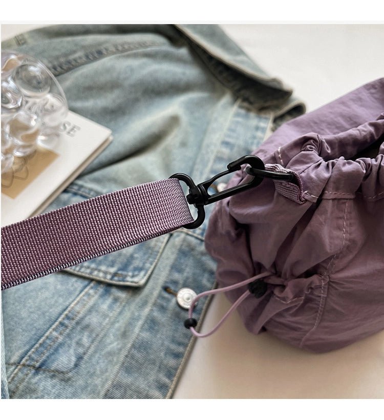 Lightweight and casual crossbody bag drawstring opening - zoraflux