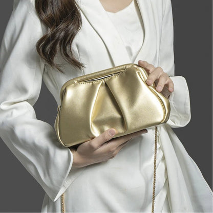 Pleated chain bag for the ladies' dinner - zoraflux