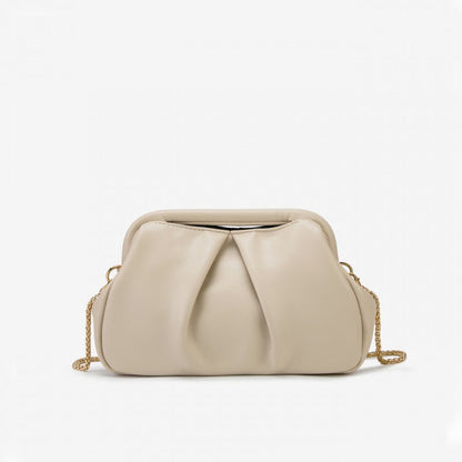 Pleated chain bag for the ladies' dinner - zoraflux