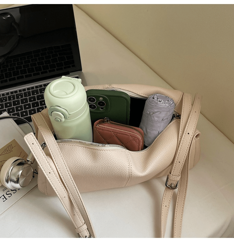 Retro underarm shoulder pillow bag - zoraflux