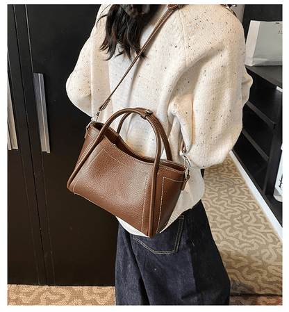 Simple casual versatile shoulder bag - zoraflux