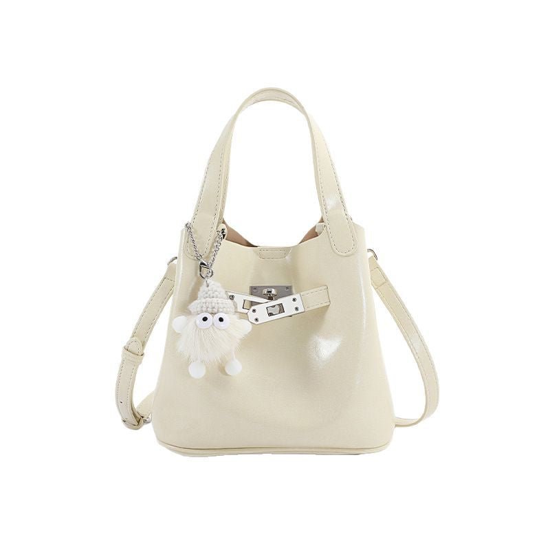 Simple clasp single shoulder with pendant - zoraflux